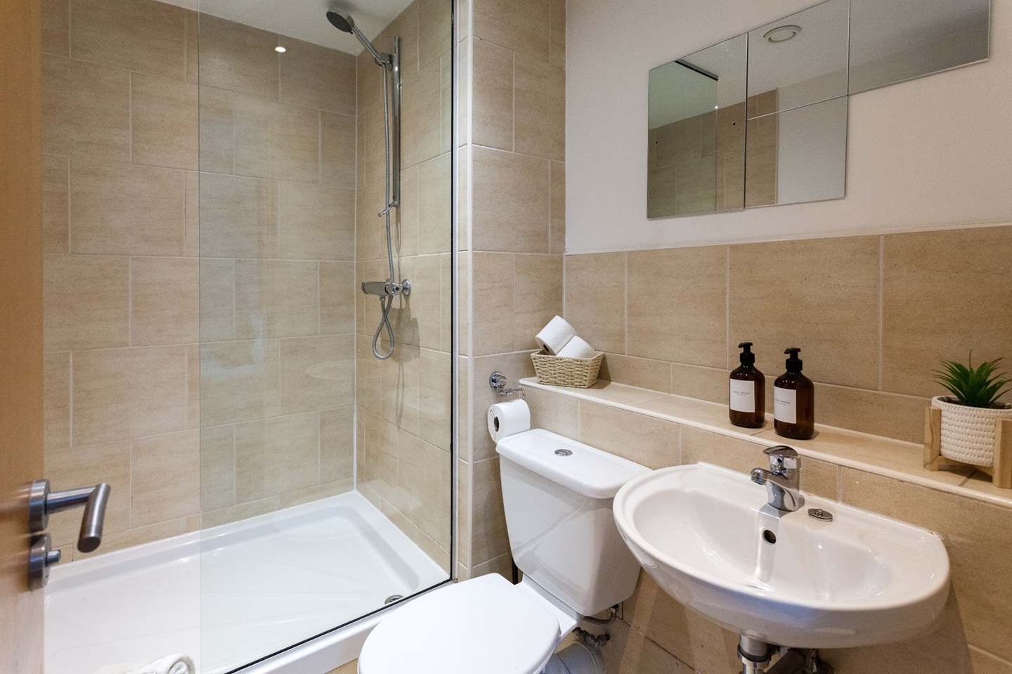 Additional image 34 of 2 Bed Flat, Oldham Place, L1, N1 7GU