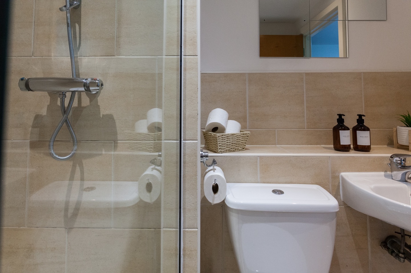 Additional image 38 of 2 Bed Flat, Oldham Place, L1, N1 7GU