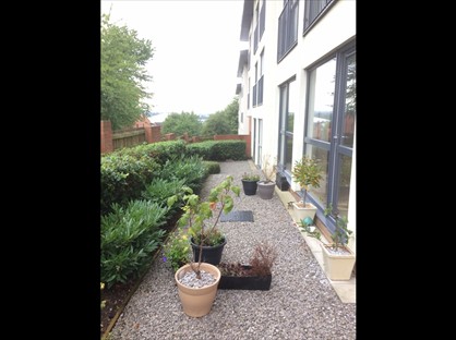 2 Bed Flat, Kirk Beston Close, LS11