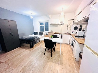 Room in a Shared House, Kilburn High Road, NW6