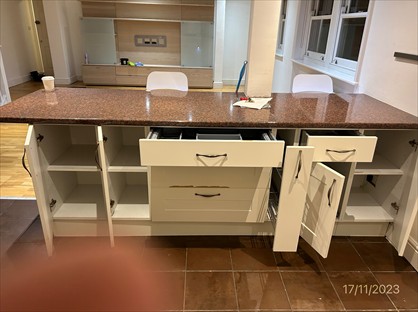 2 Bed Flat, Lansdowne Place, SE19