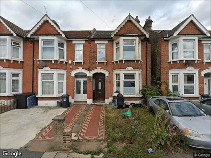 Room in a Shared House, Perth Road, IG2
