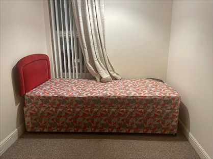 Room in a Shared House, Hood Street, LN5