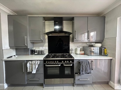 3 Bed Semi-Detached House, Fairholme Crescent, UB4