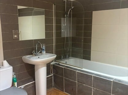 1 Bed Flat, Grimshaw Place, PR1