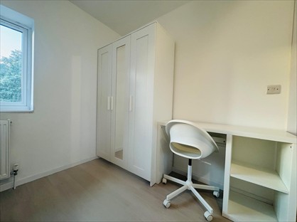 Studio Flat, Ellisson Road, DA15