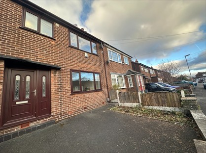 3 Bed Semi-Detached House, Norfolk Crescent, M35