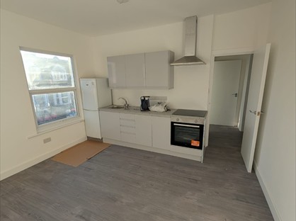 2 Bed Flat, West Green Road, N15
