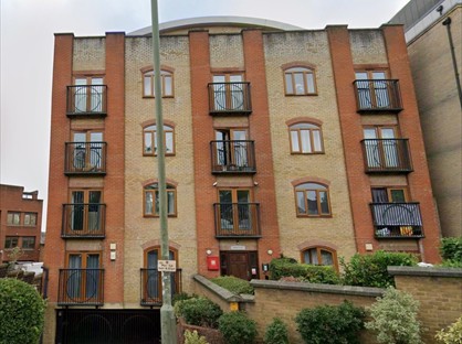 2 Bed Flat, Newbury House, EN4