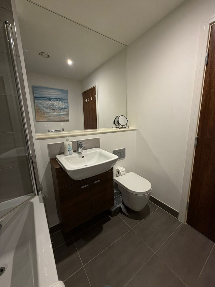 Additional image 15 of Studio Flat, The Strand, L2, N1 7GU