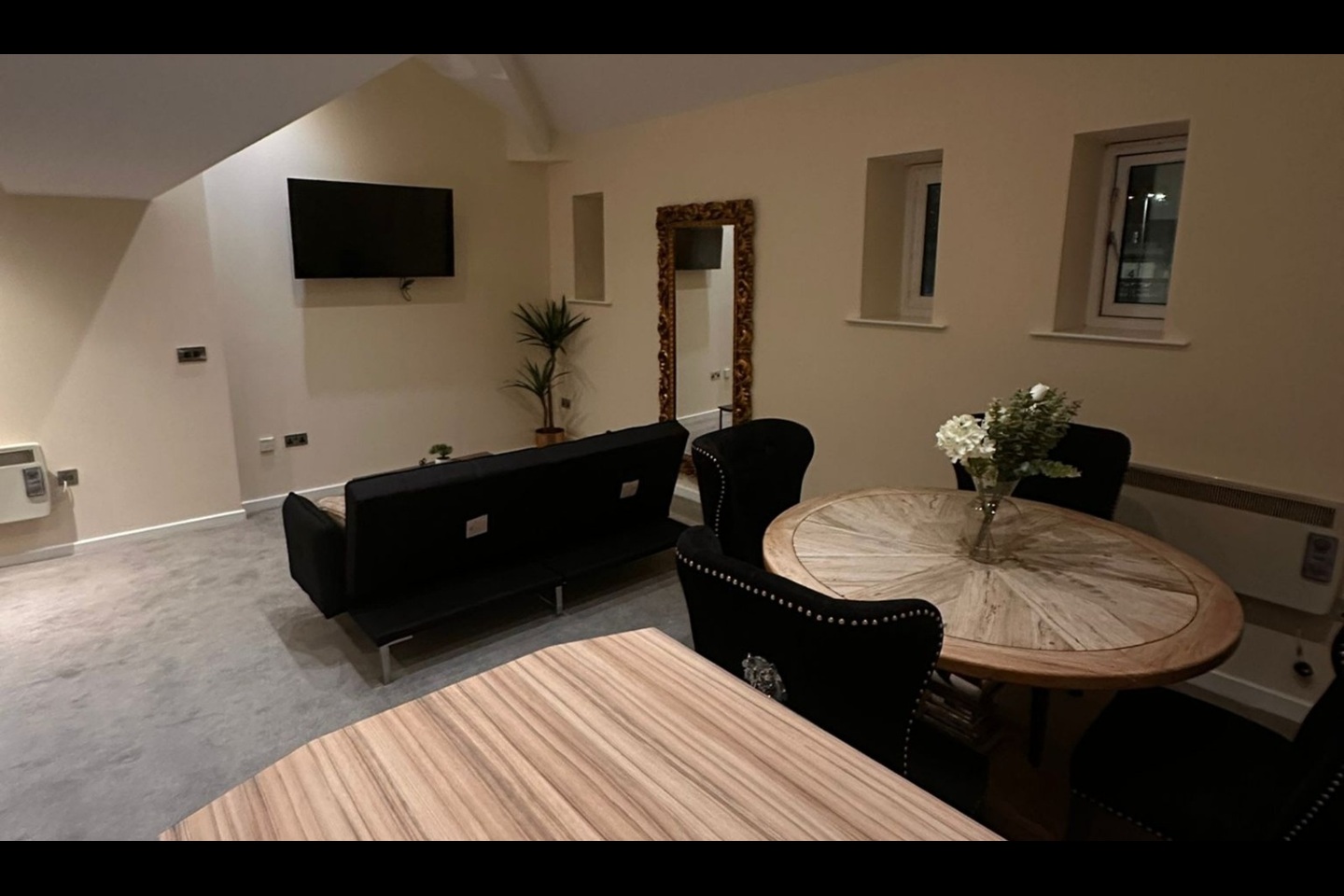 Additional image 3 of 2 Bed Flat, Victoria Street, L1, N1 7GU