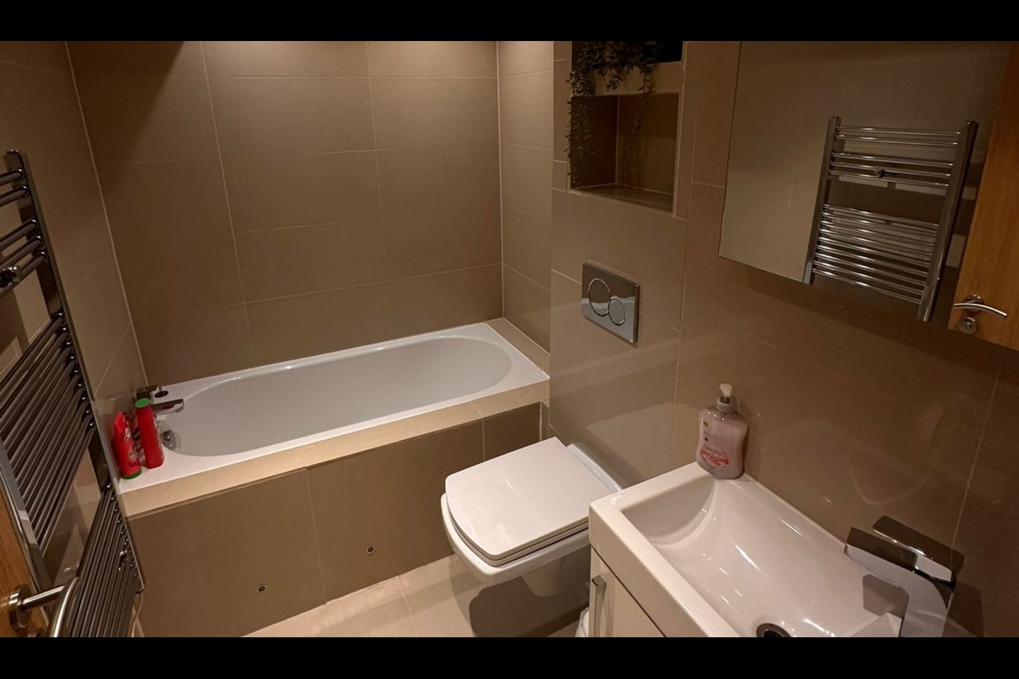 Additional image 8 of 2 Bed Flat, Victoria Street, L1, N1 7GU