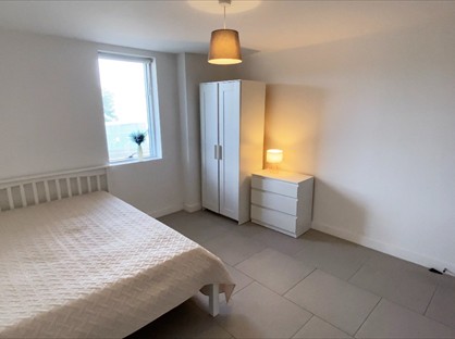 Room in a Shared Flat, London, SW8