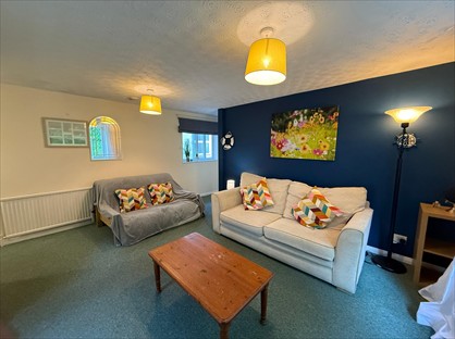 1 Bed Flat, Borough Rd, EX34