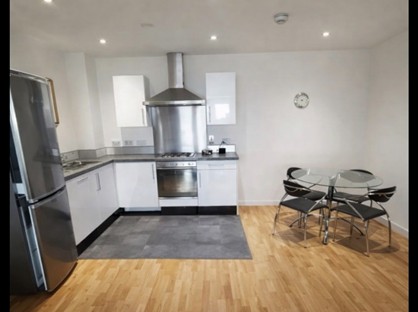 2 Bed Flat, The Reach, L3
