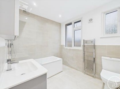 3 Bed Semi-Detached House, Scott Hall Road, LS7