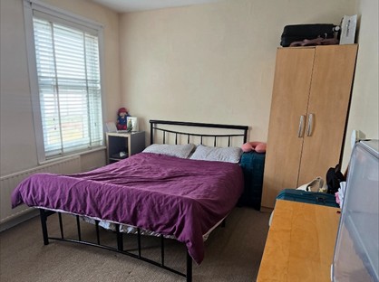 Room in a Shared House, Miriam Road, SE18