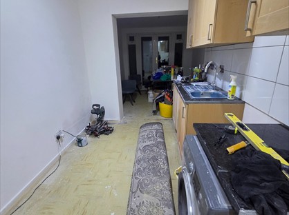 Studio Flat, Sandown Road, SL2