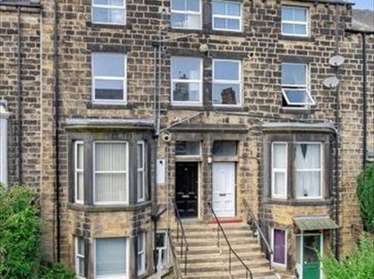 1 Bed Flat, Tivoli Place, LS29