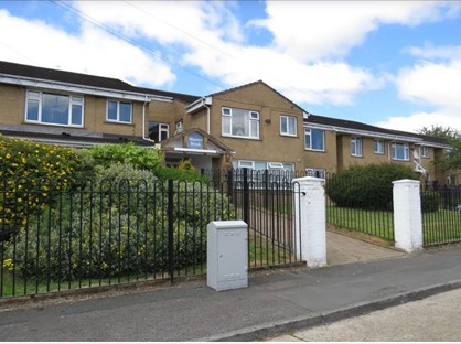 1 Bed Flat, Cumberland Close, HX2
