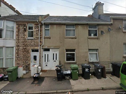 2 Bed Flat, Princes Road East, TQ1