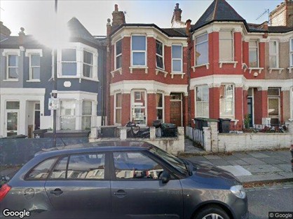 Room in a Shared House, Allison Road, N8