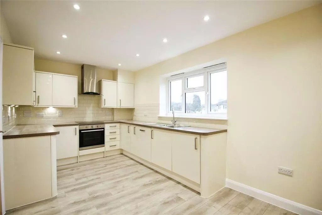Tilehurst, Reading - 2 Bed Detached House, Sanctuary Close, RG30 - To ...