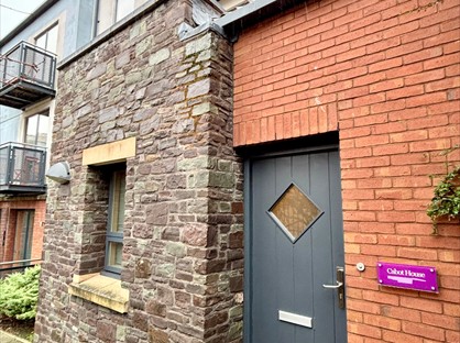 2 Bed Terraced House, Cabot Mews, BS2