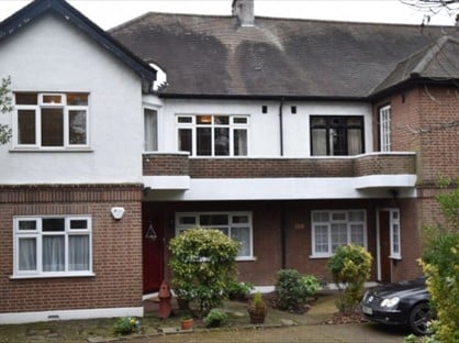 3 Bed Maisonette, Beechwood Park, E18