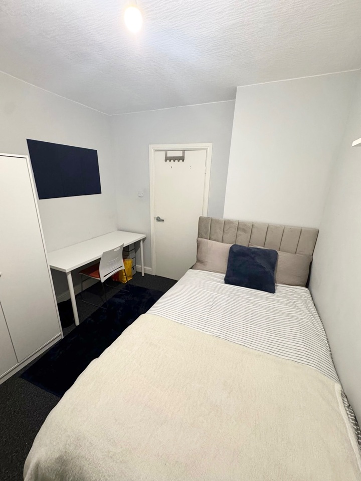 Room in a Shared House, Kingsland Avenue, CV5, N1 7GU