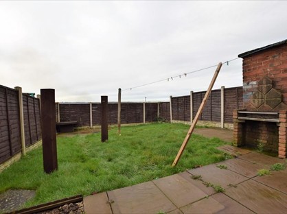 3 Bed Terraced House, Hillcrest Road, CV10