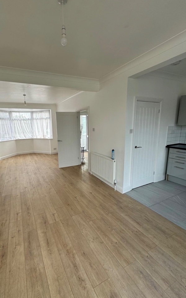 Additional image 3 of 3 Bed End Terrace, Abbey Park Road, LE4, N1 7GU