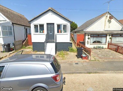 2 Bed Bungalow, The Close, CO15