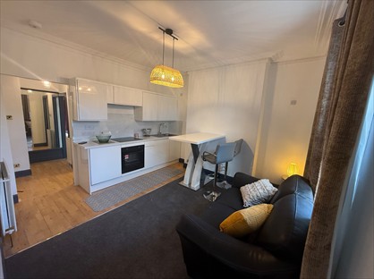 2 Bed Flat, Claremont Place, AB10