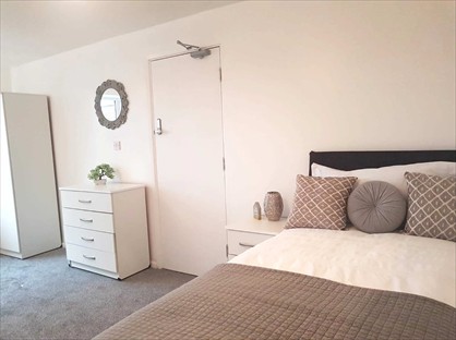 Room in a Shared House, Banners Walk, B44