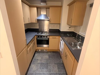 2 Bed Flat, Sandpiper Close, DA9