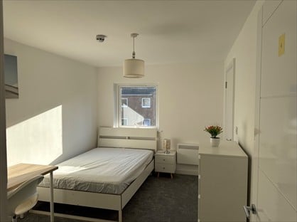 Room in a Shared House, Cyclops Mews, E14