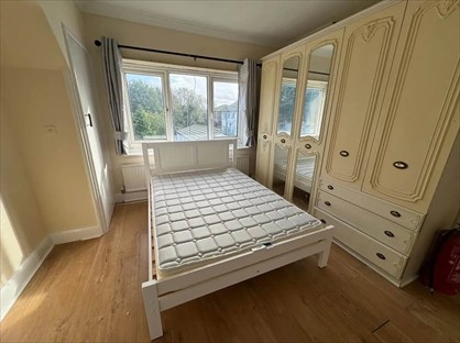 Room in a Shared House, Longford Gardens, UB4