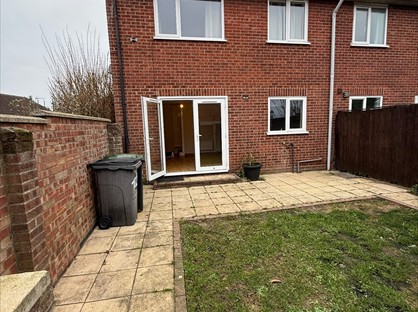2 Bed Semi-Detached House, Eastern Way, IP30