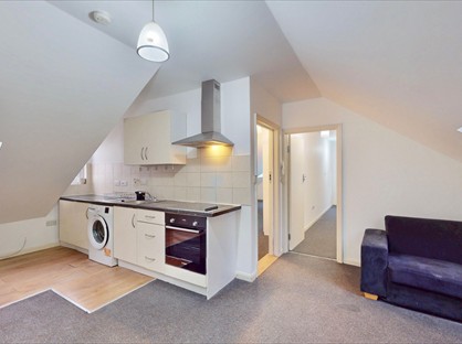 2 Bed Flat, Mountfield Road, N3