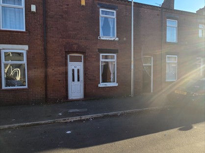 2 Bed Terraced House, Glebe Street, WN7