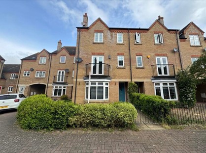 4 Bed Semi-Detached House, Fen Field Mews, PE6
