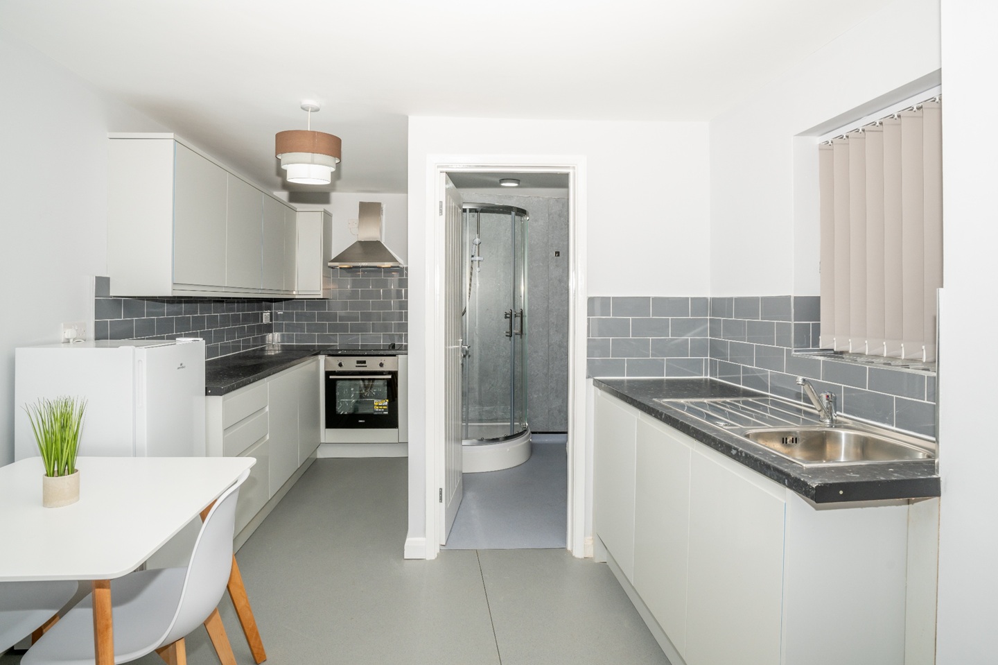 Leicester - Studio Flat, Lincoln Street, LE2 - To Rent Now for £875.00 p/m