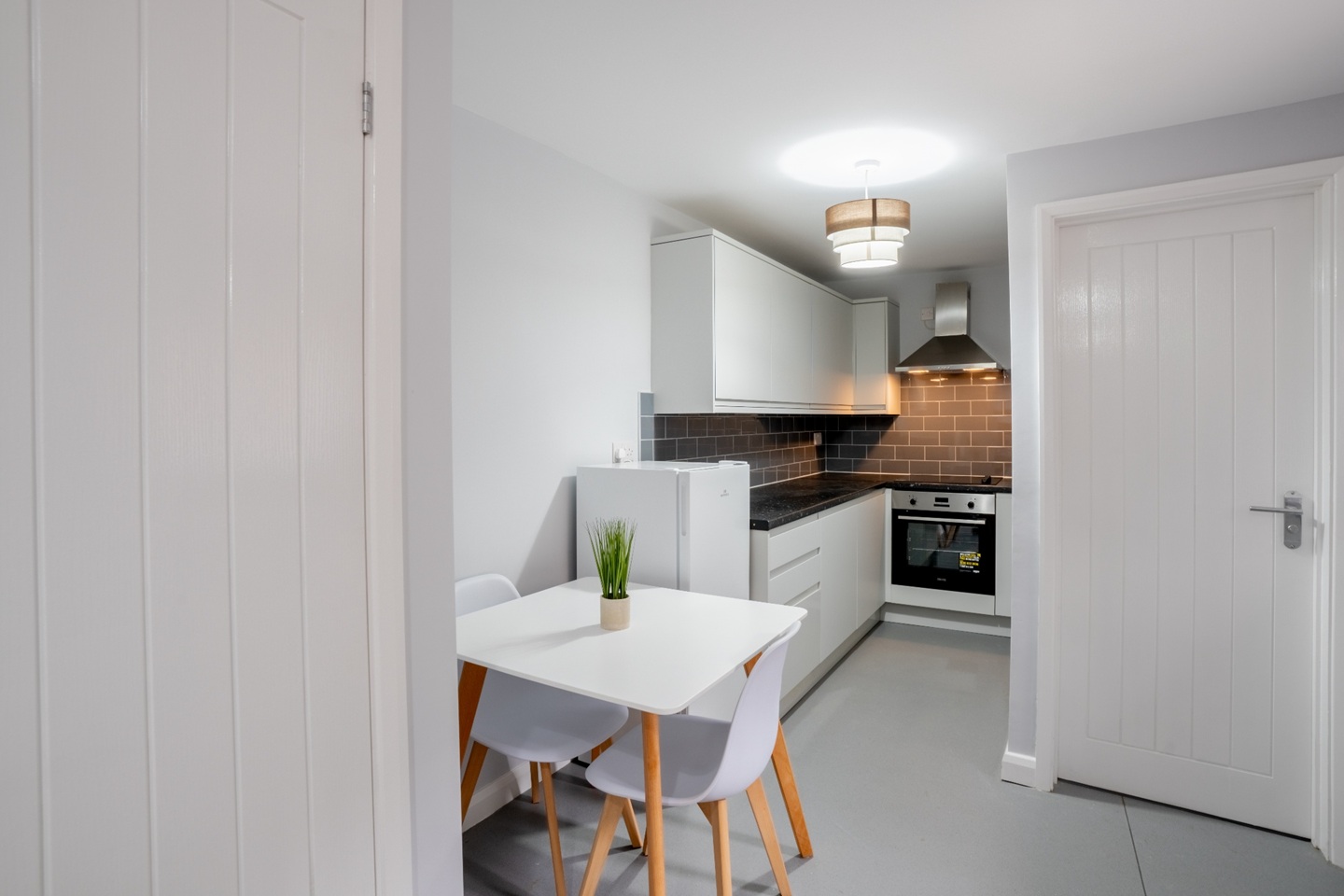 Leicester - Studio Flat, Lincoln Street, LE2 - To Rent Now for £875.00 p/m