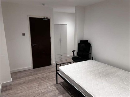 Room in a Shared House, Cromwell Road, N10