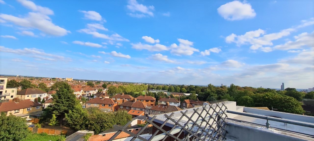 Ilford - 2 Bed Penthouse, Invito House, IG2 - To Rent Now for £1,950.00 p/m
