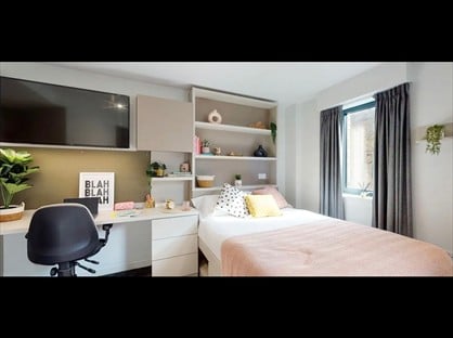 Room in a Shared Flat, Chapter Westminster, SE1