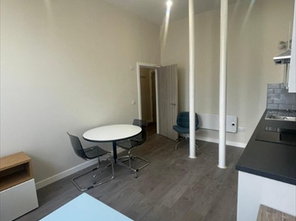 1 Bed Flat, Station Road, WF17