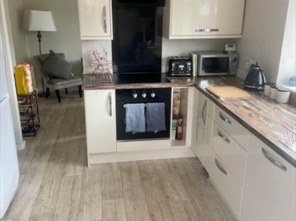 3 Bed Semi-Detached House, Fulford Walk, BS13