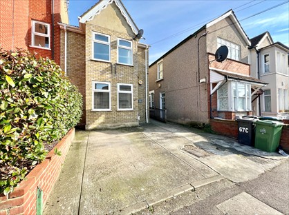 2 Bed Flat, Pembroke Road, E17